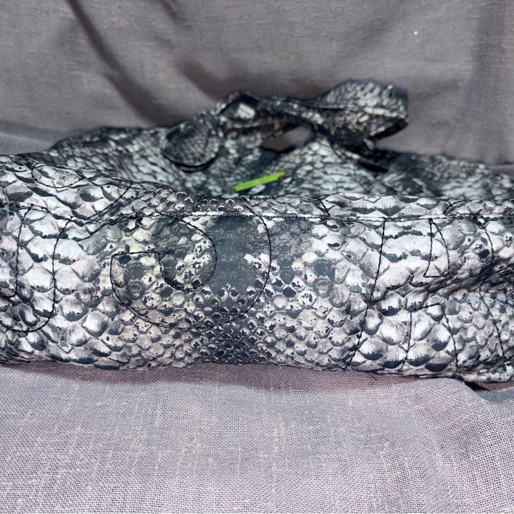 Marc Jacobs Monochrome Snake Print Tote - Picture 3 of 5